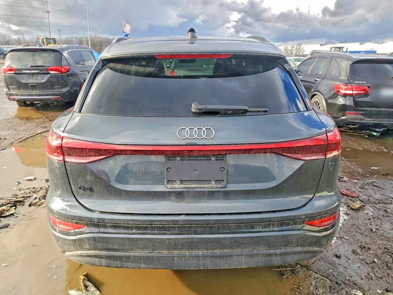 2025 Audi Q6 E-tron Prestige