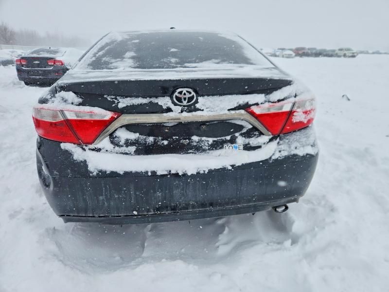 2015 Toyota Camry le