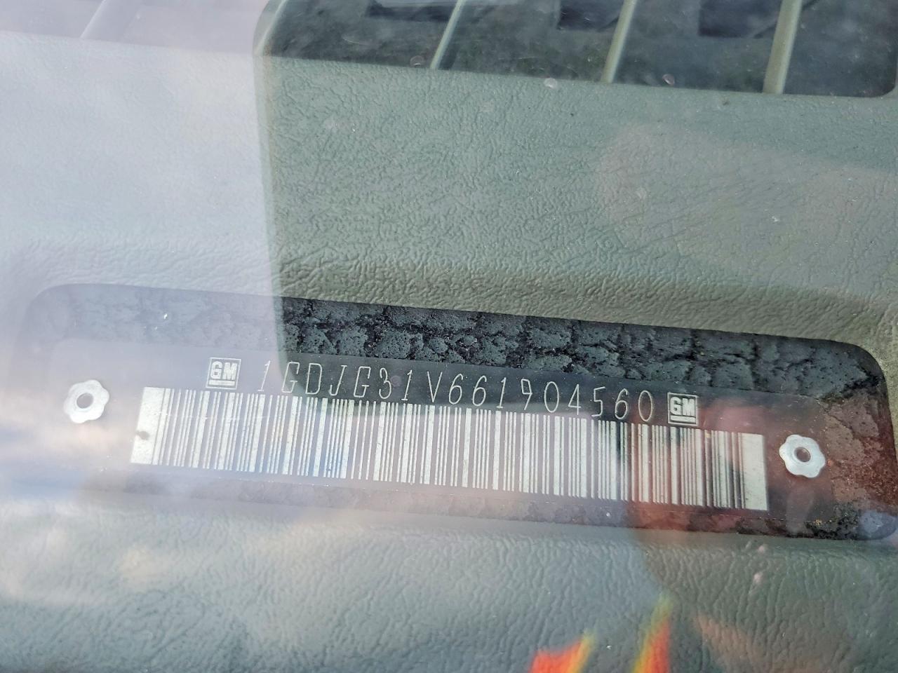 2006 GMC Savana BOX Truck