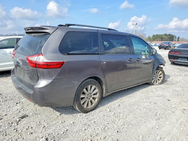 2017 Toyota Sienna le