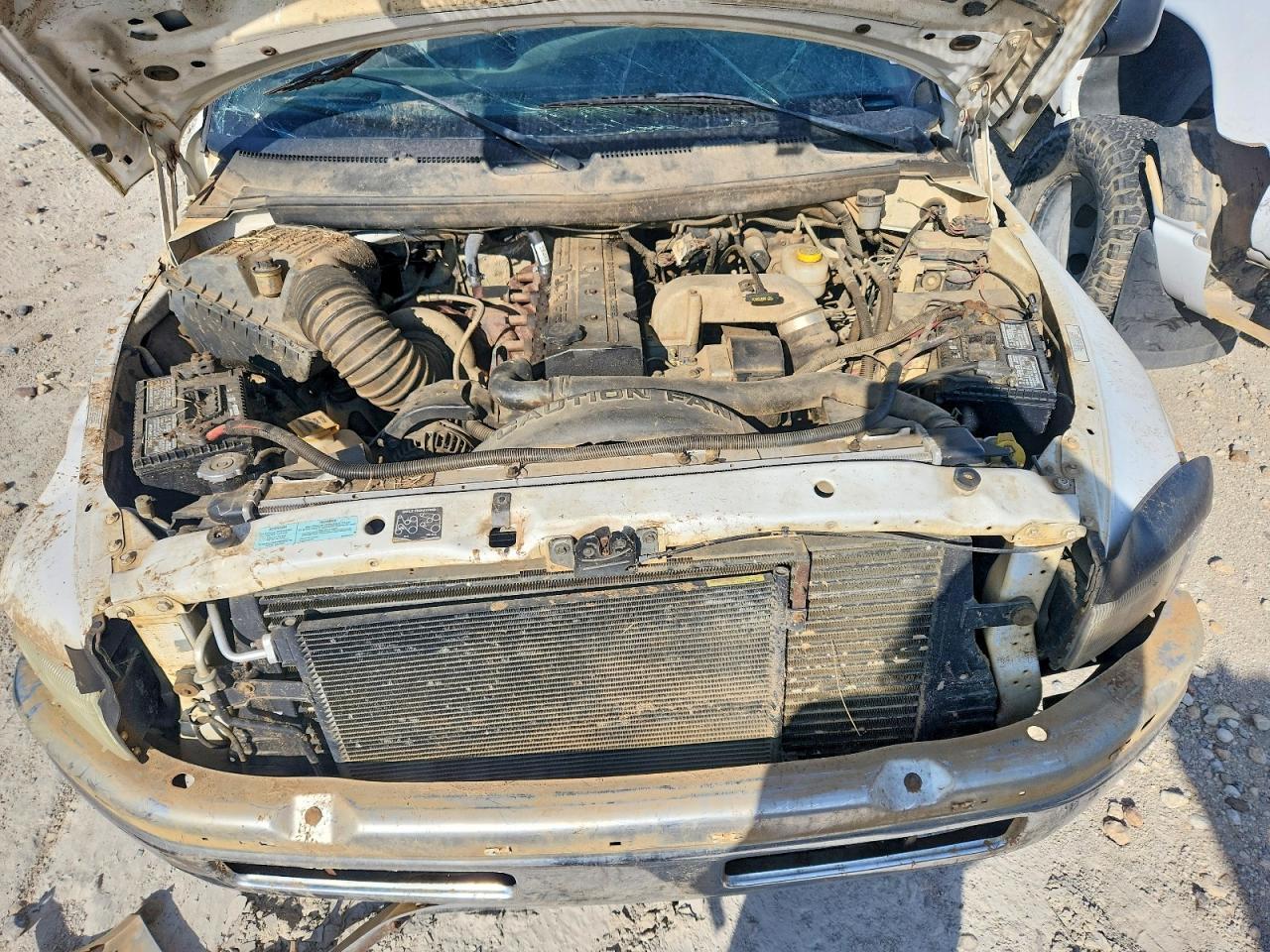 2001 Dodge RAM Flatbed Truck