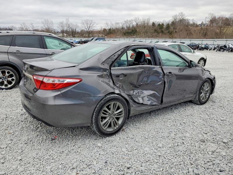 2016 Toyota Camry le