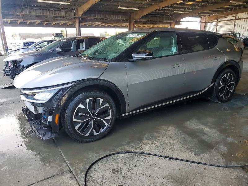 2023 KIA EV6 Light