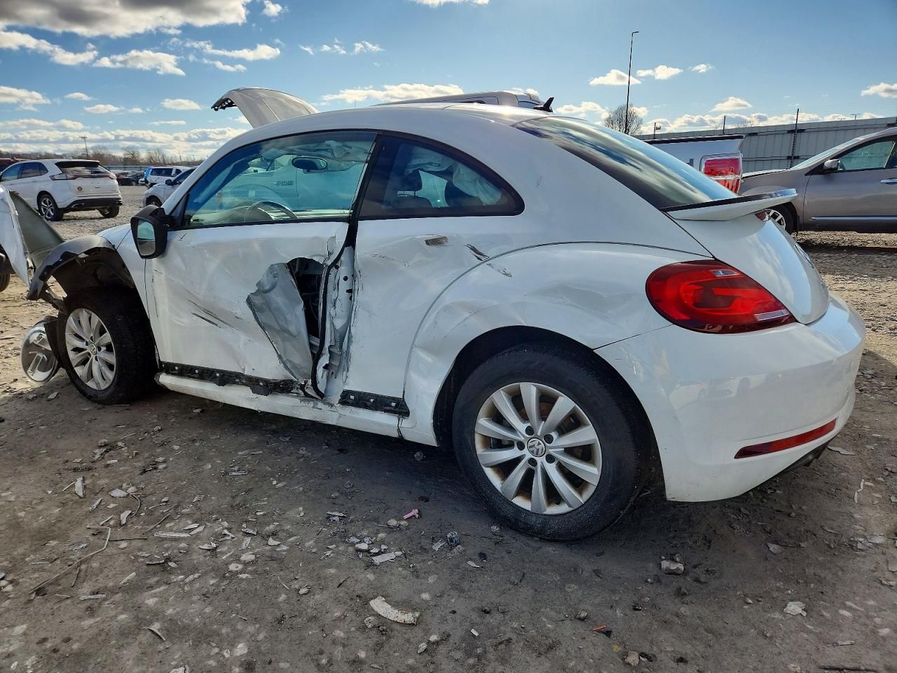 2018 Volkswagen Beetle s