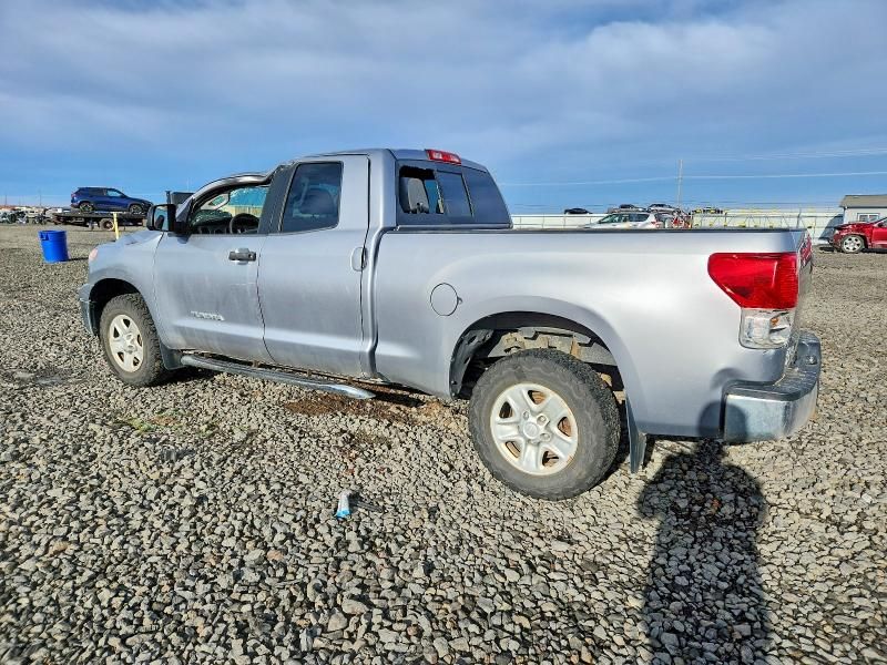2013 Toyota Tundra Double cab SR5