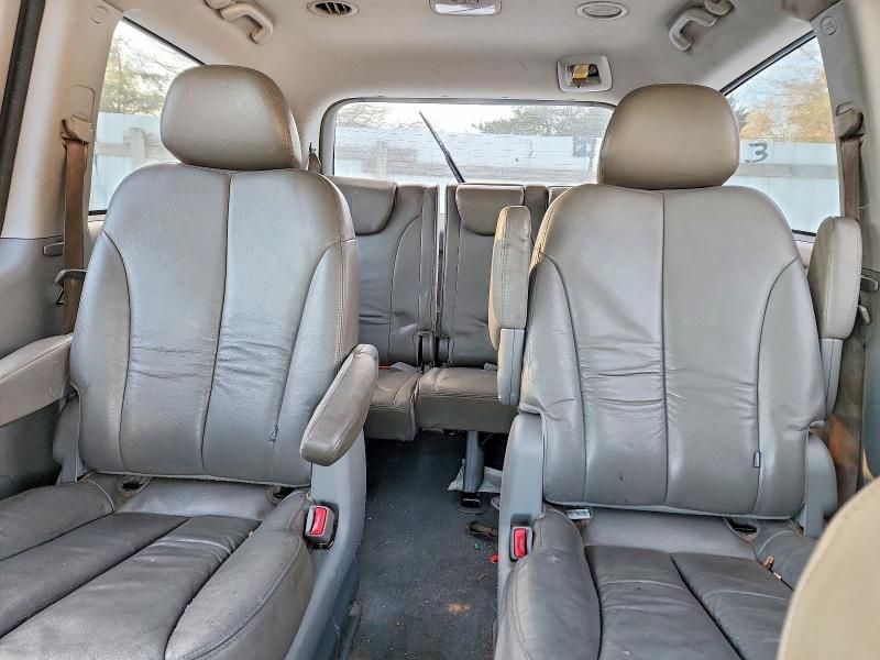 2011 KIA Sedona ex