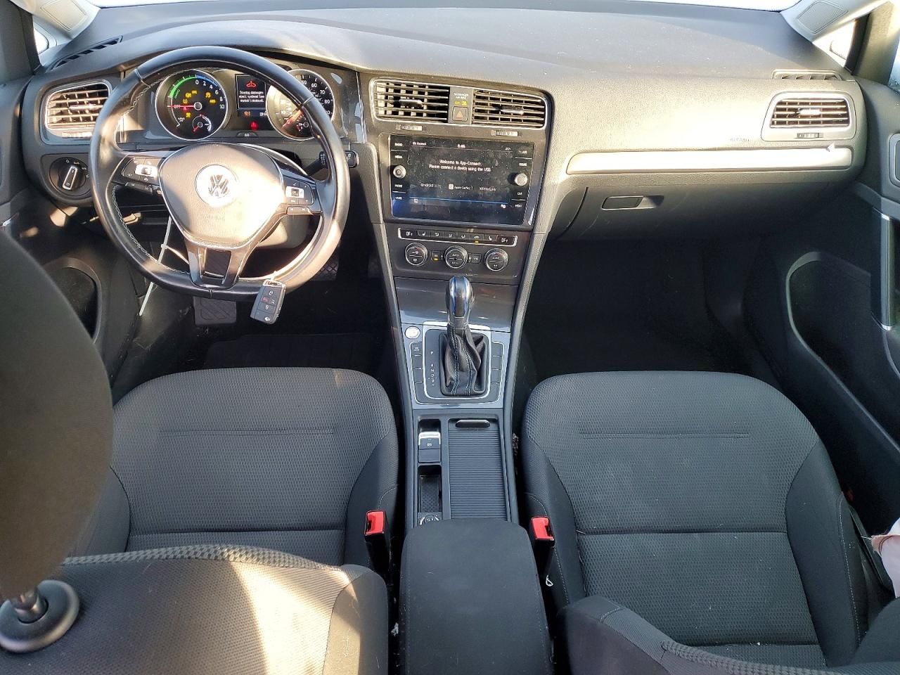 2019 Volkswagen E-golf se