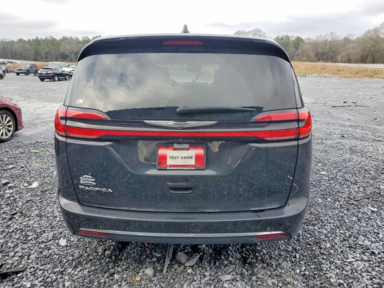 2023 Chrysler Pacifica Touring l