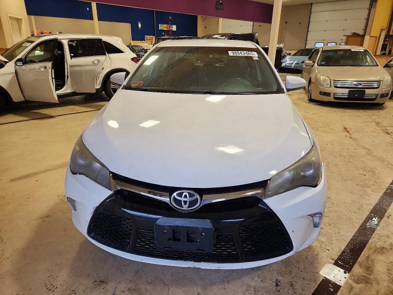 2015 Toyota Camry le
