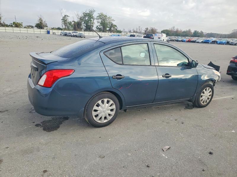 2017 Nissan Versa 1.6 s Plus