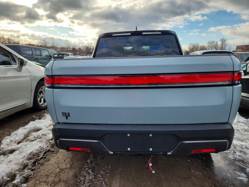 2025 Rivian R1T Adventure