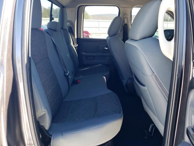 2019 Dodge Ram 1500 Classic slt