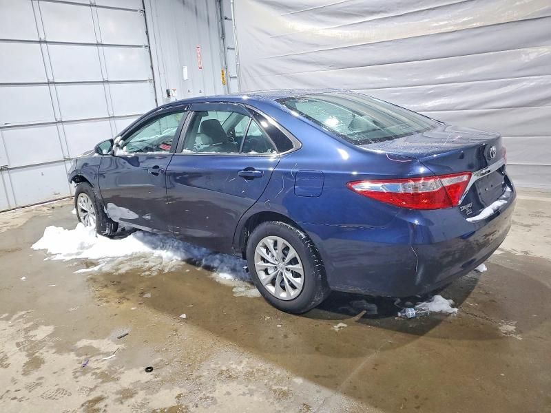 2015 Toyota Camry le