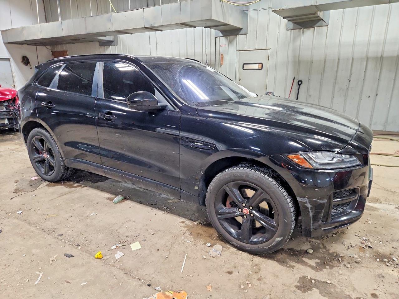 2017 Jaguar F-pace R-sport