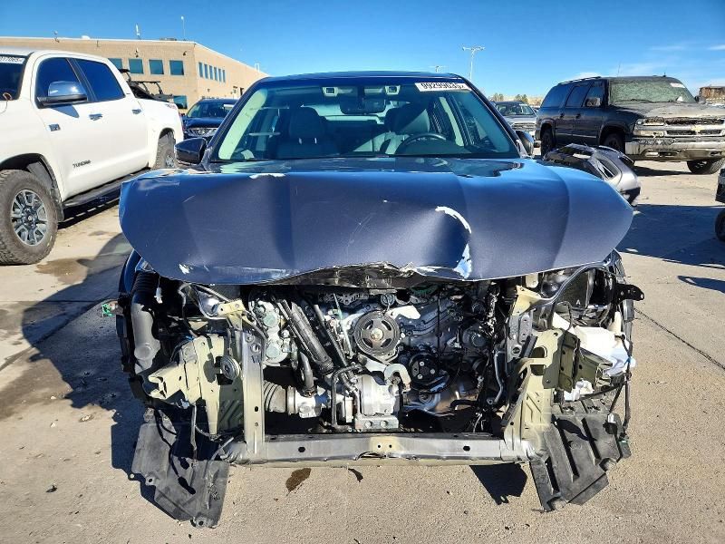 2022 Subaru Legacy Limited xt