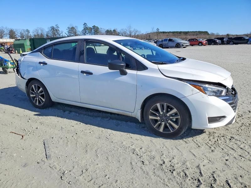 2025 Nissan Versa s