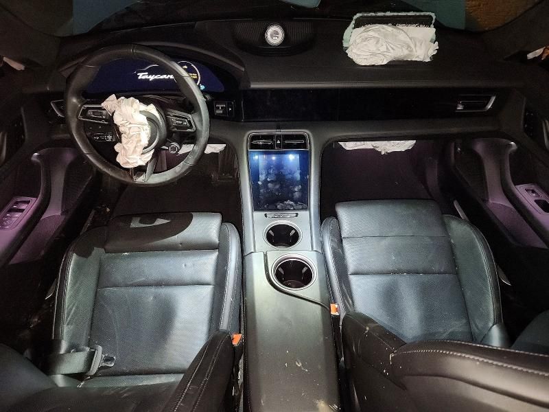 2023 Porsche Taycan Turbo