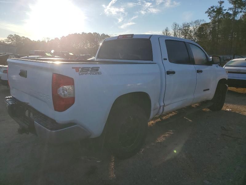 2016 Toyota Tundra Crewmax SR5