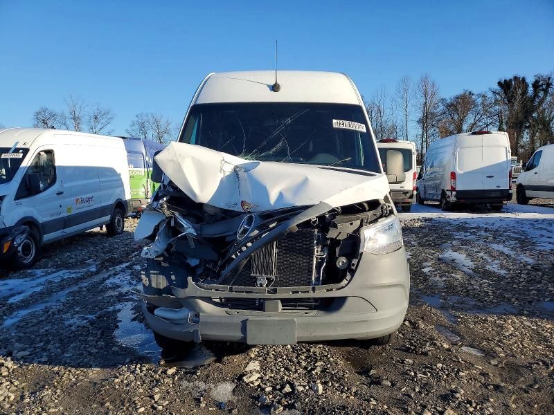 2021 Mercedes-Benz 2021 Mercedes Benz Sprinter 2500 Delivery van