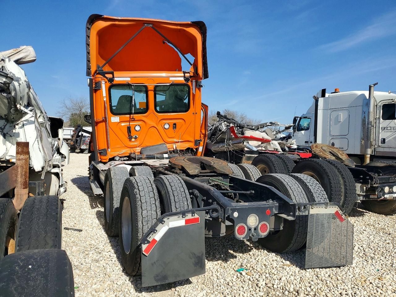 2020 Freightliner Cascadia 116 Semi Truck