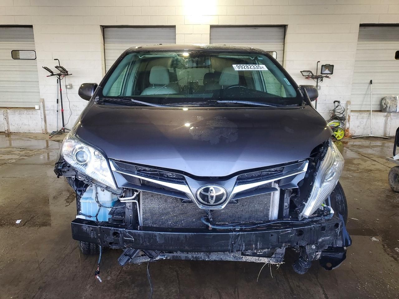 2019 Toyota Sienna xle