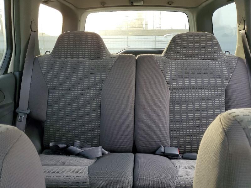 2001 Nissan Xterra xe