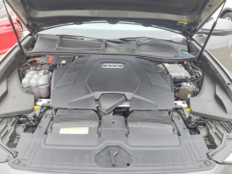 2019 Audi Q8 Premium Plus