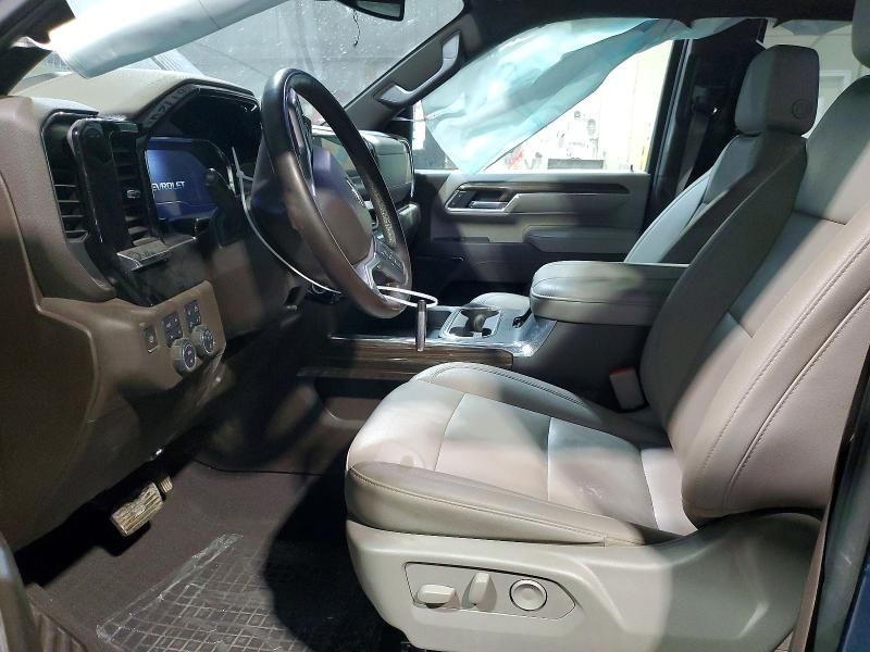 2024 Chevrolet Silverado K3500 lt