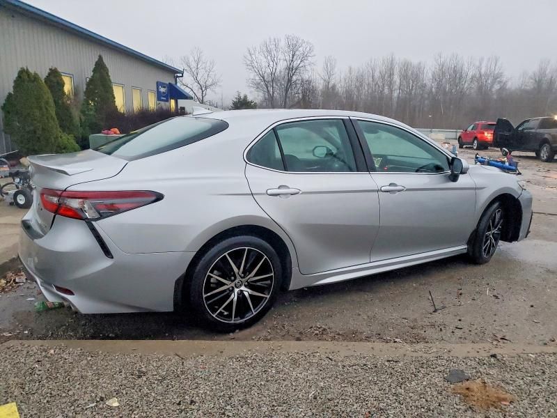 2021 Toyota Camry se