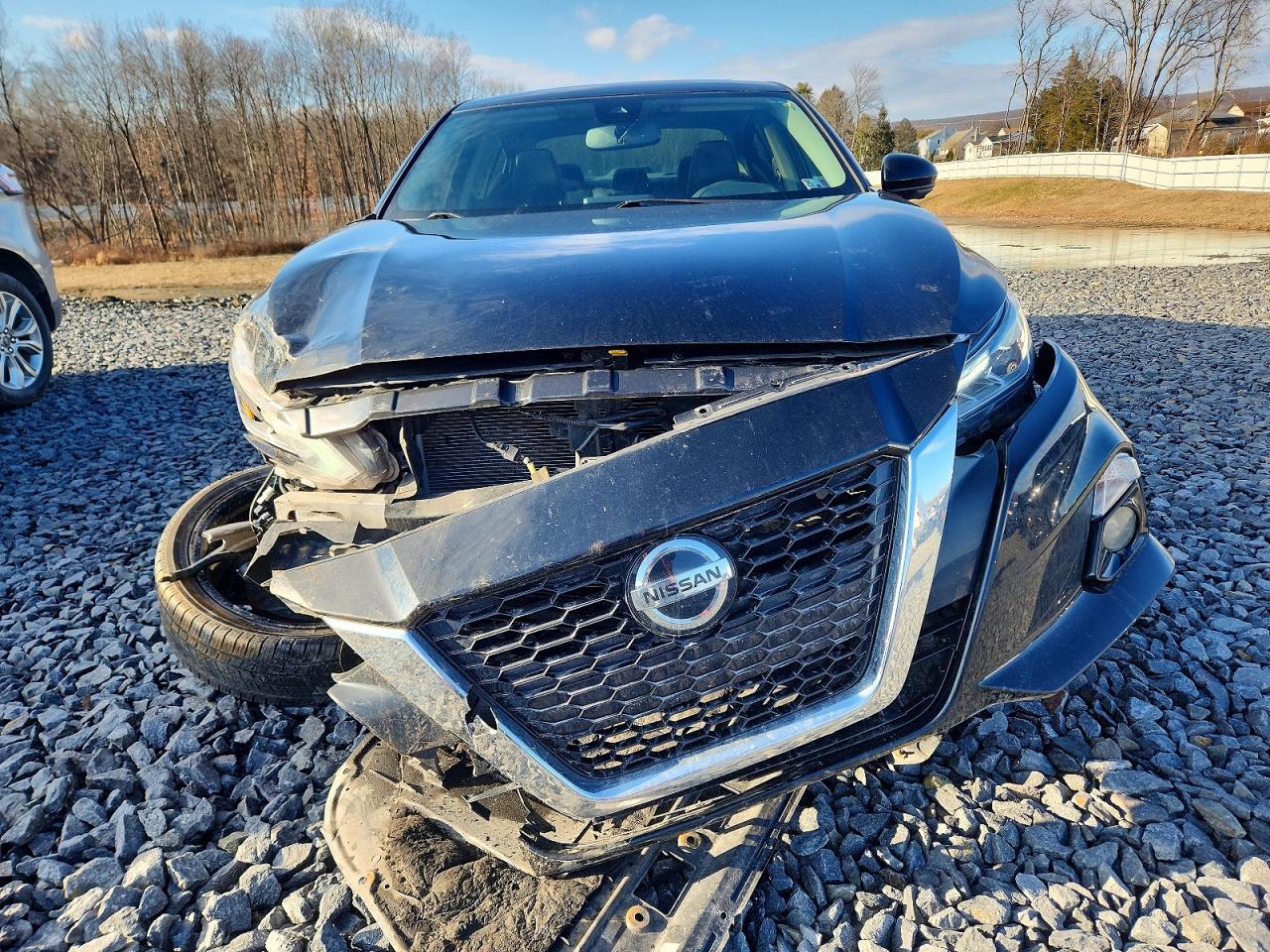 2021 Niss Altima Platinum