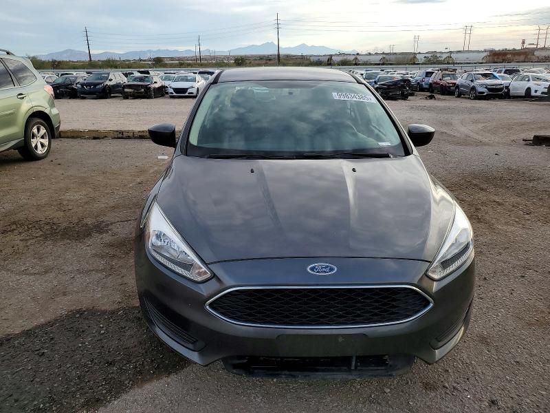 2018 Ford Focus se