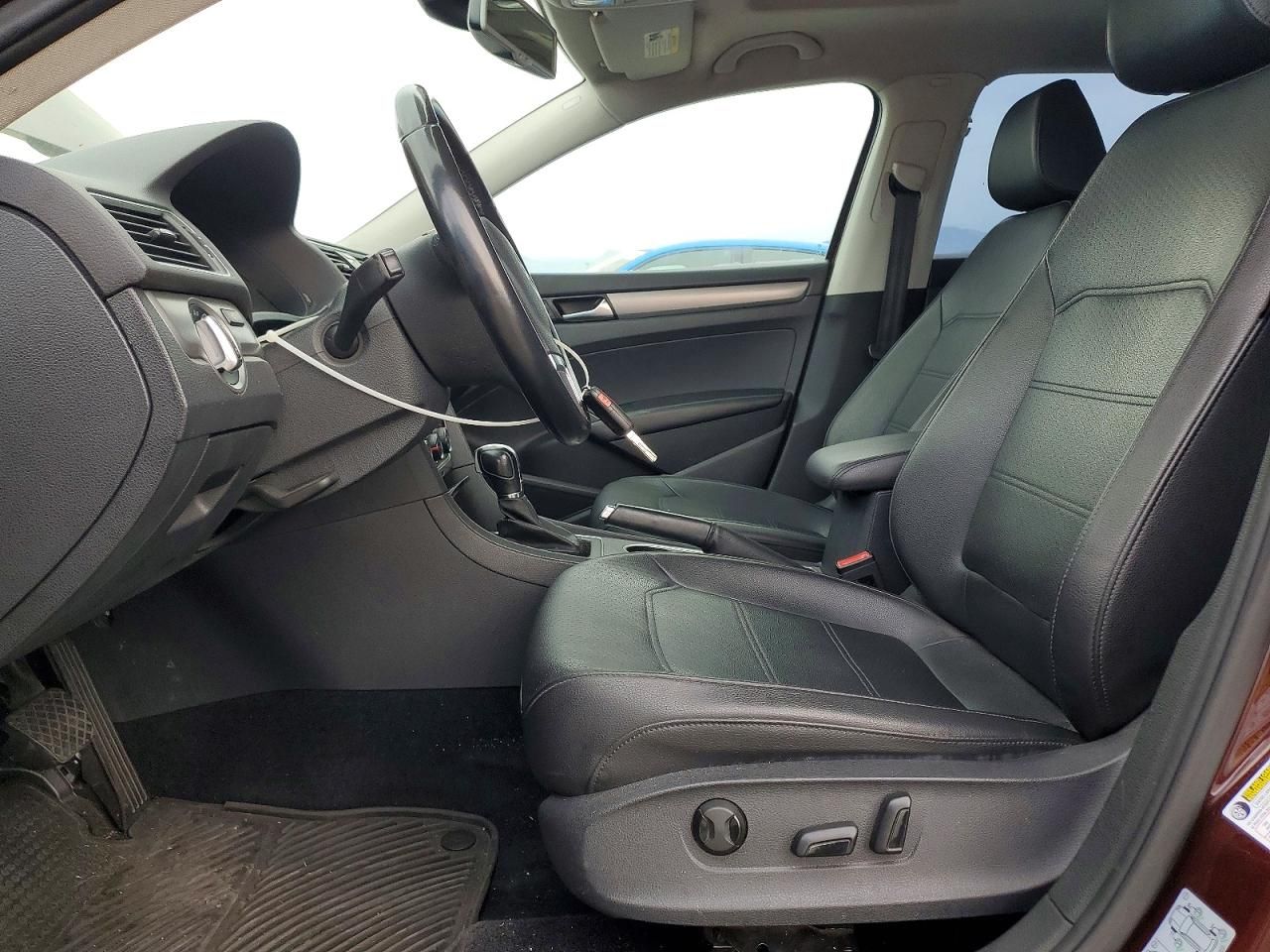 2014 Volkswagen Passat se