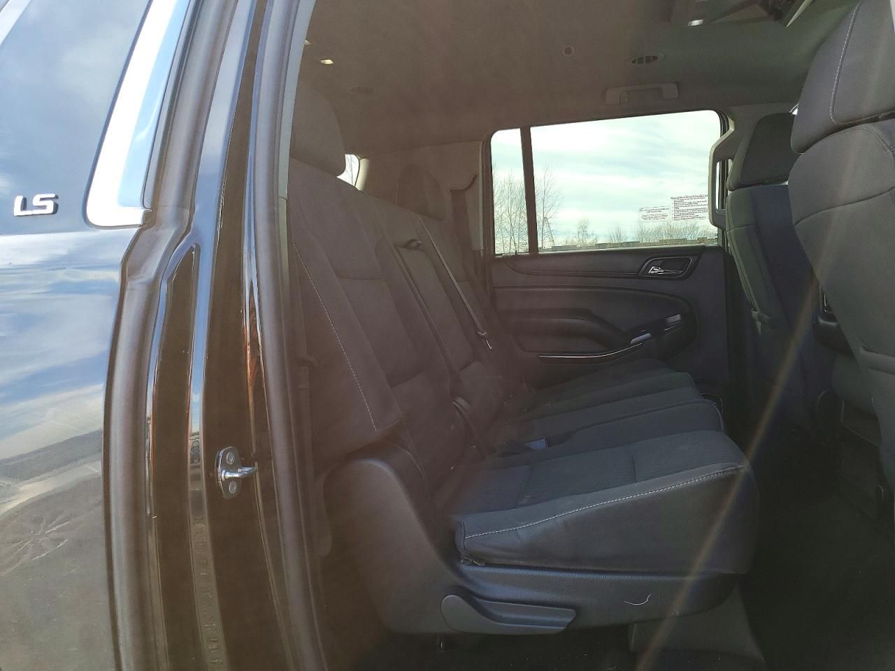 2016 Chevrolet Suburban K1500 ls