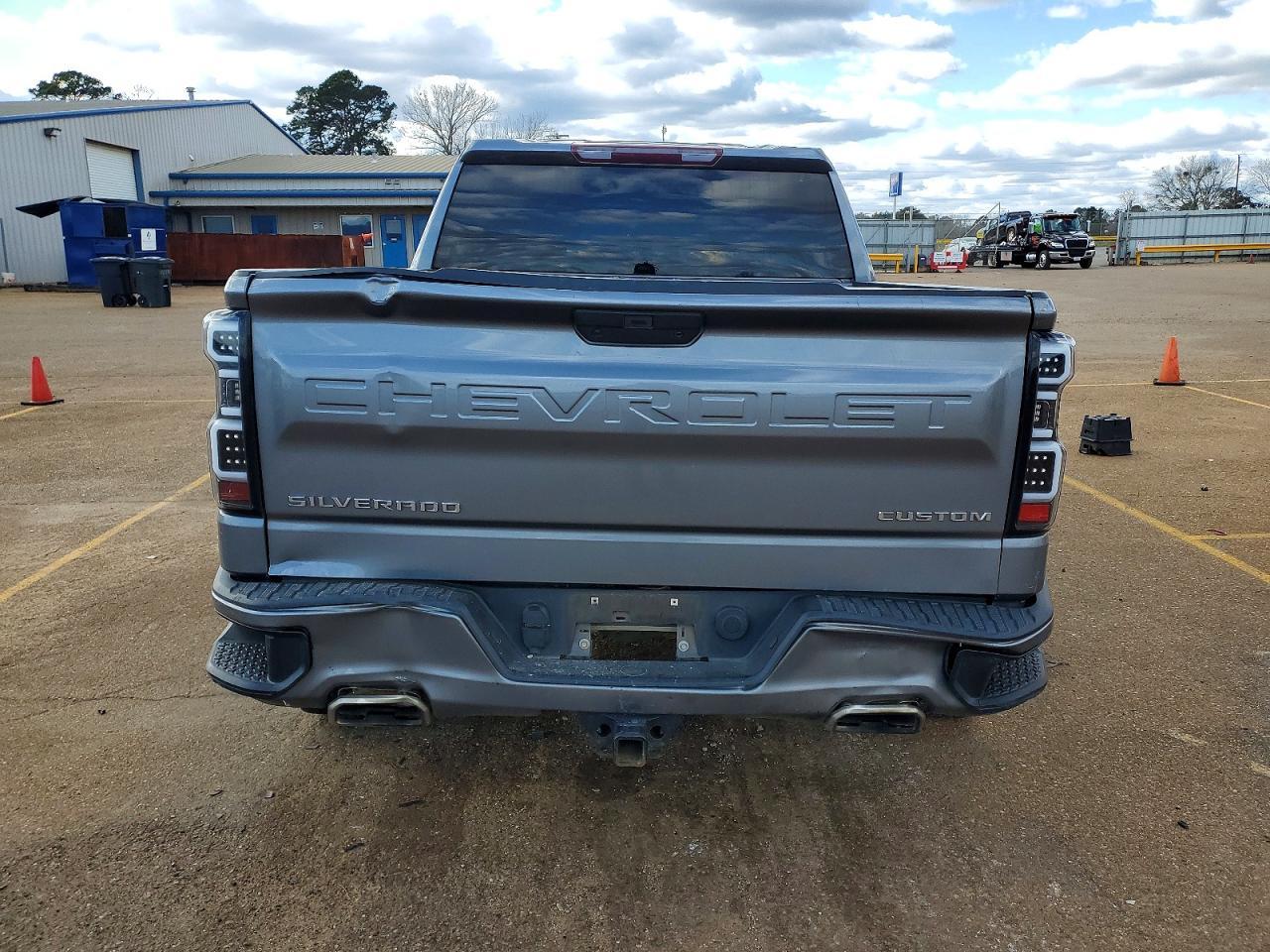 2020 Chevrolet Silverado C1500 Custom