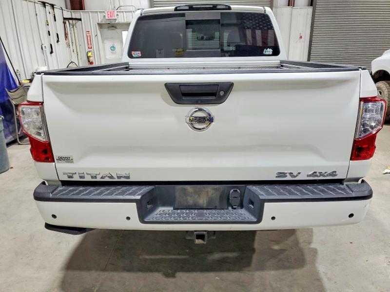 2020 Nissan Titan SV