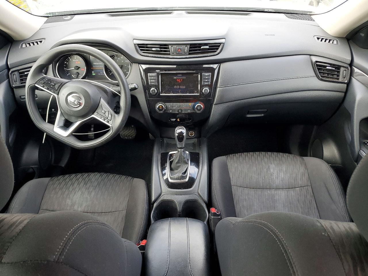 2020 Nissan Rogue s