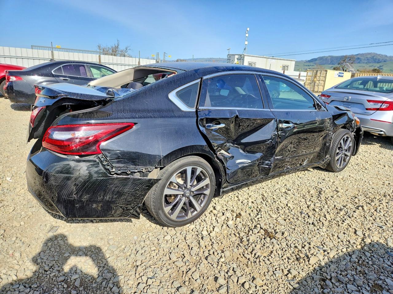 2017 Niss Altima 2.5