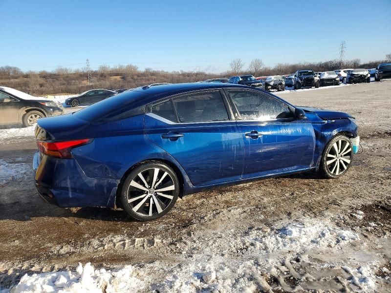 2021 Nissan Altima sr