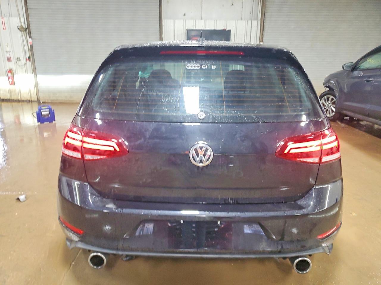 2018 Volkswagen Gti S/se