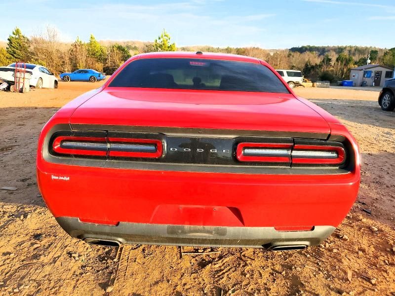 2015 Dodge Challenger sxt