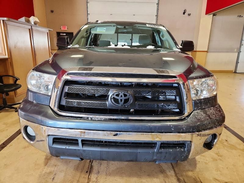 2010 Toyota Tundra Double cab SR5