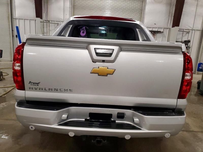 2013 Chevrolet Avalanche lt