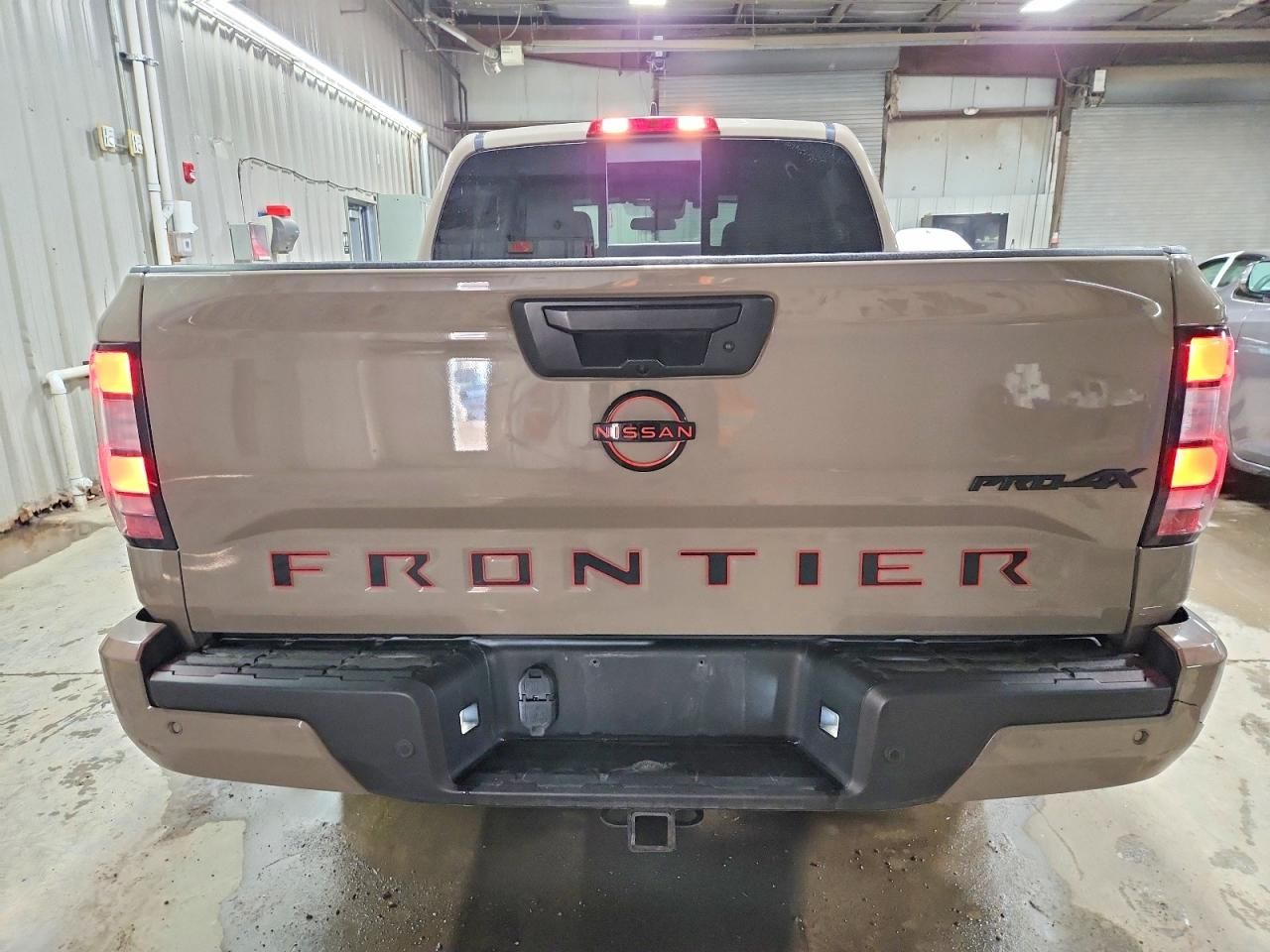 2023 Nissan Frontier s