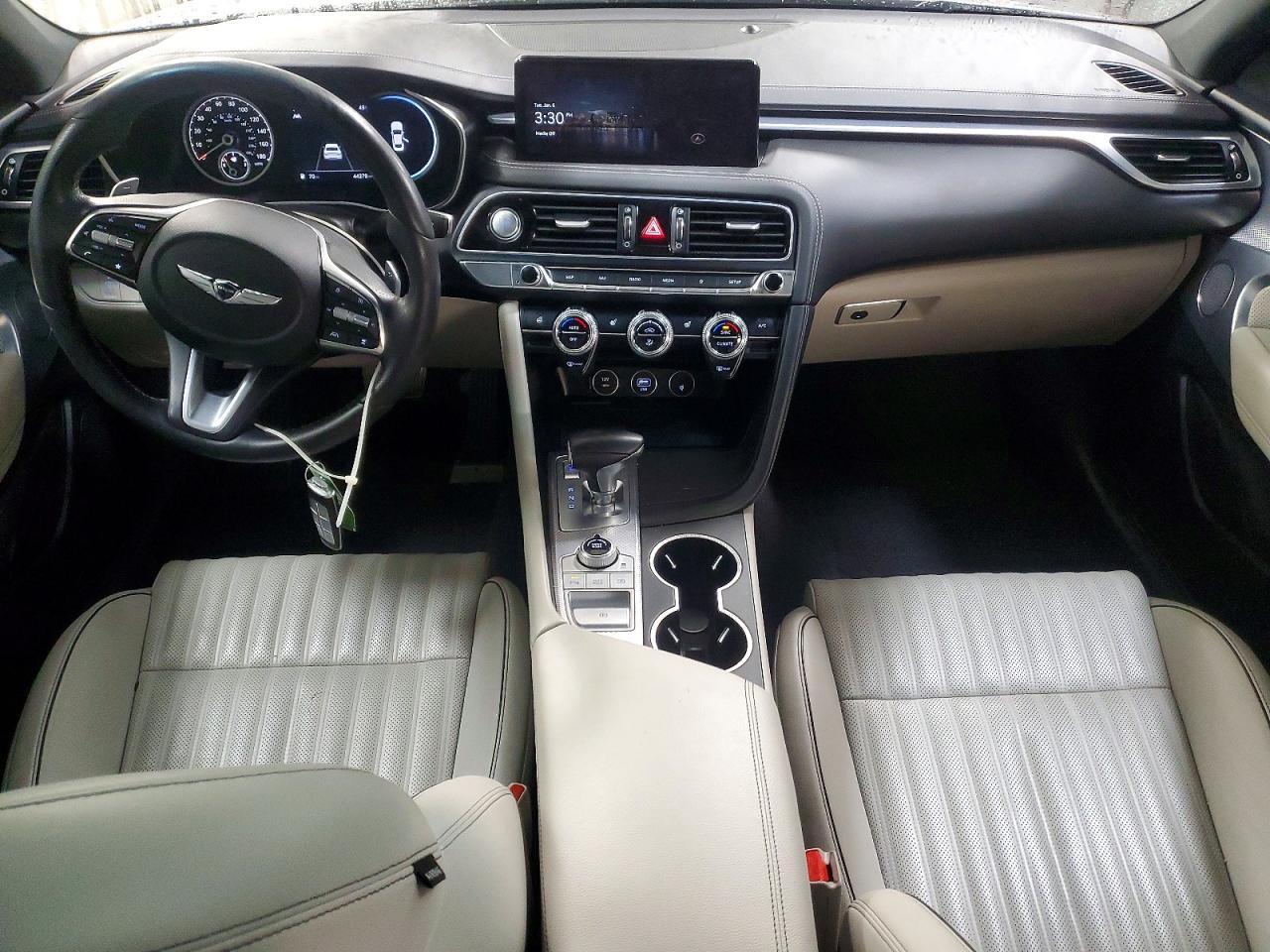 2022 Genesis G70 Base