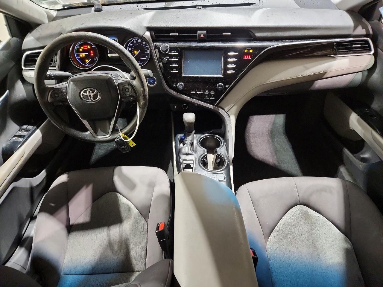 2018 Toyota Camry le