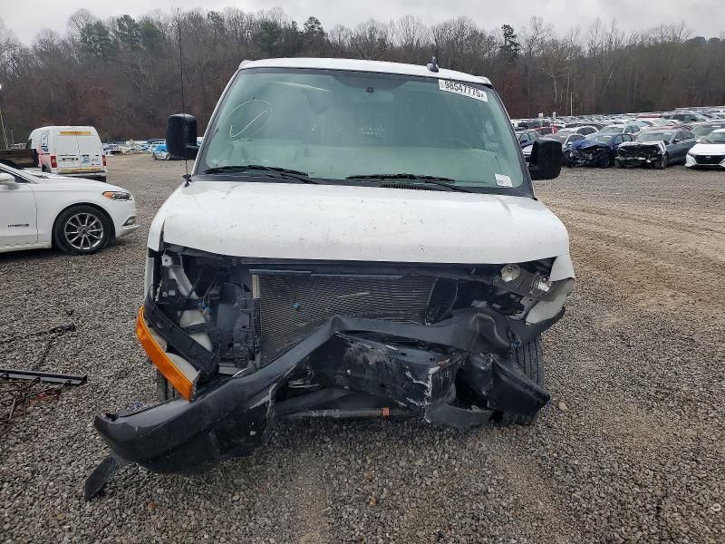 2024 Chevrolet Express G2500