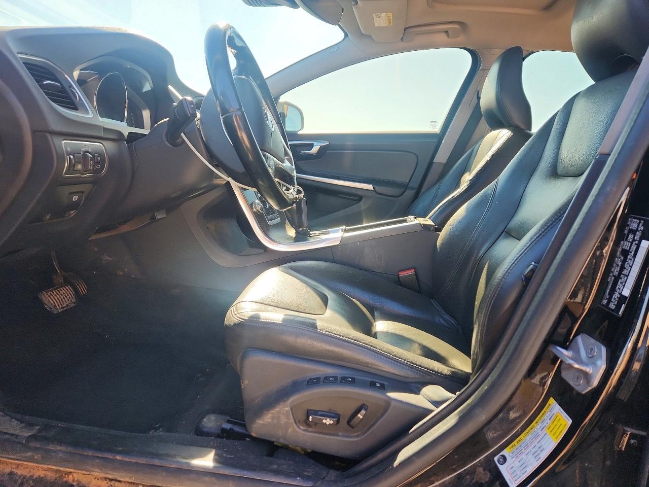 2016 Volvo V60 T5 Platinum