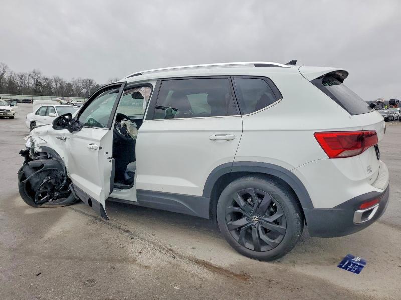 2023 Volkswagen Taos se