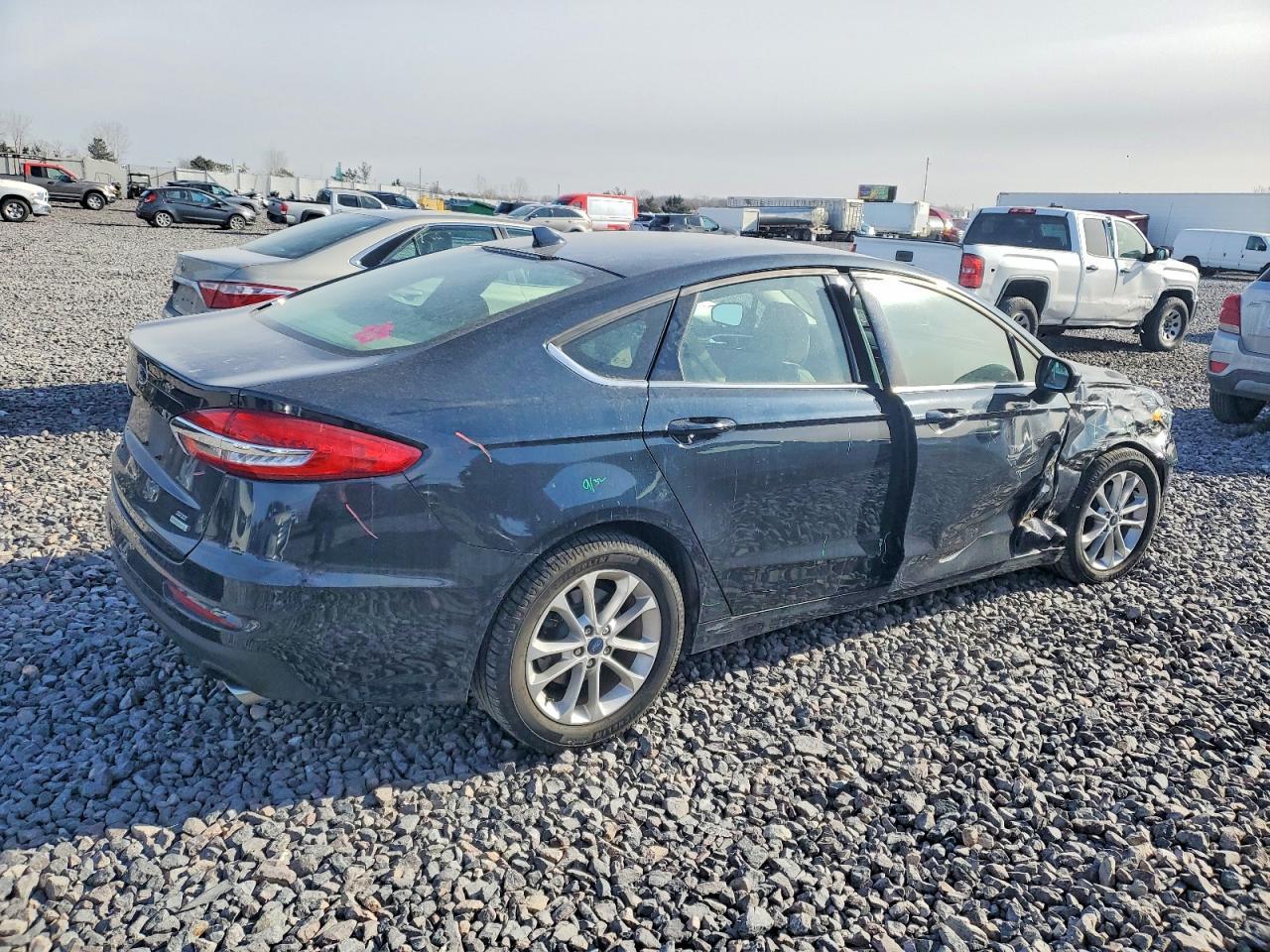 2020 Ford Fusion se