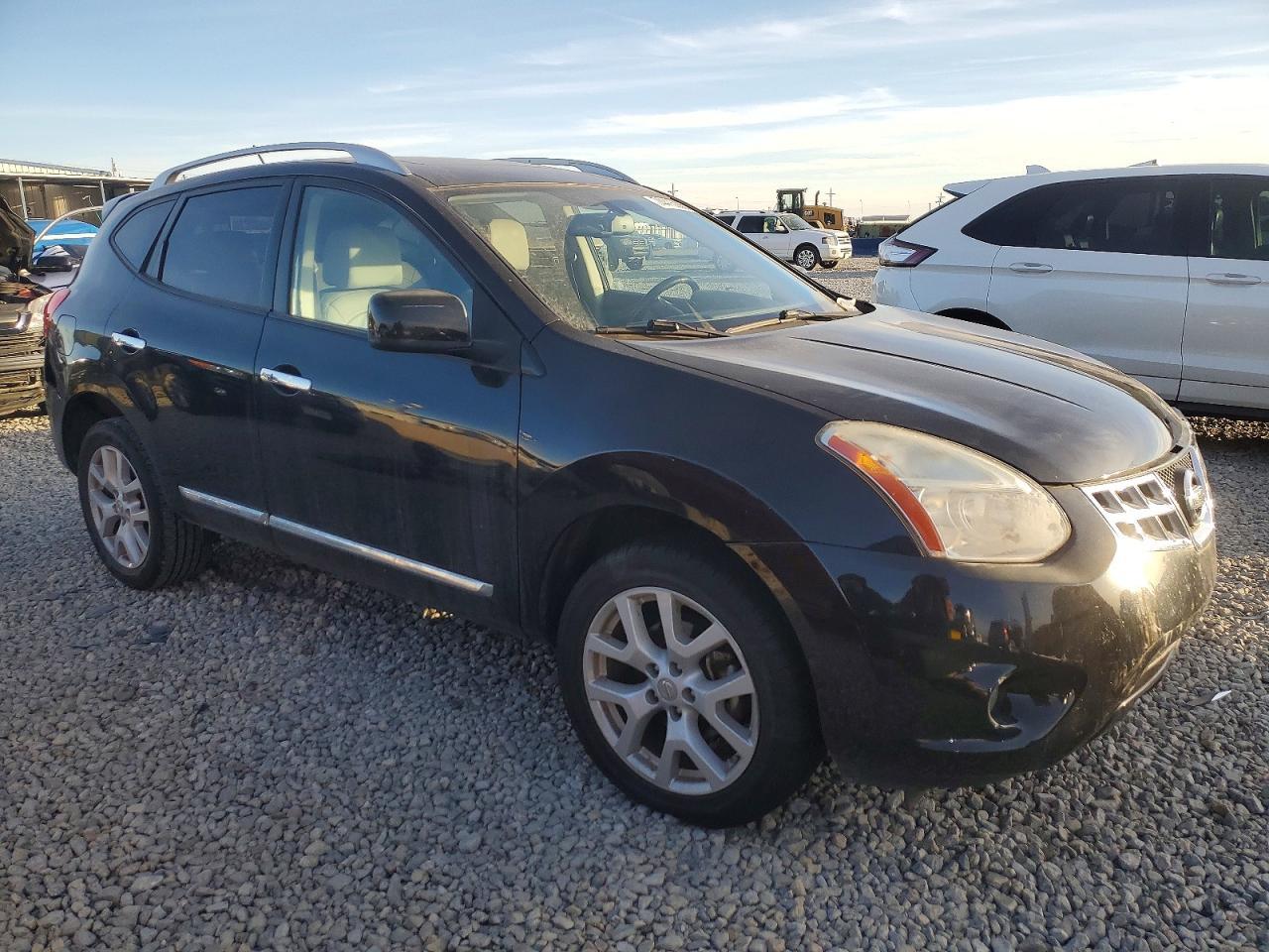 2011 Nissan Rogue s